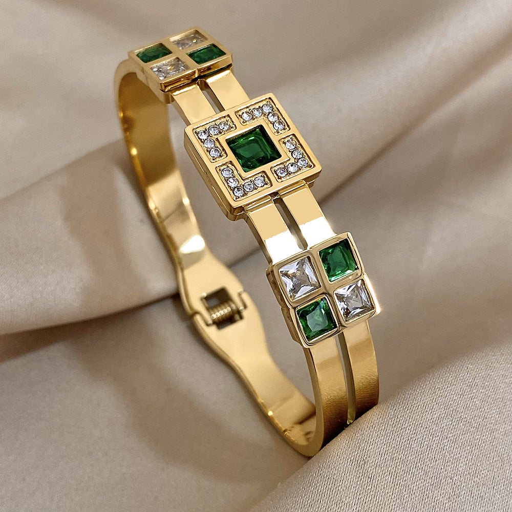 Niche Designer Fashion Jewelry For Women